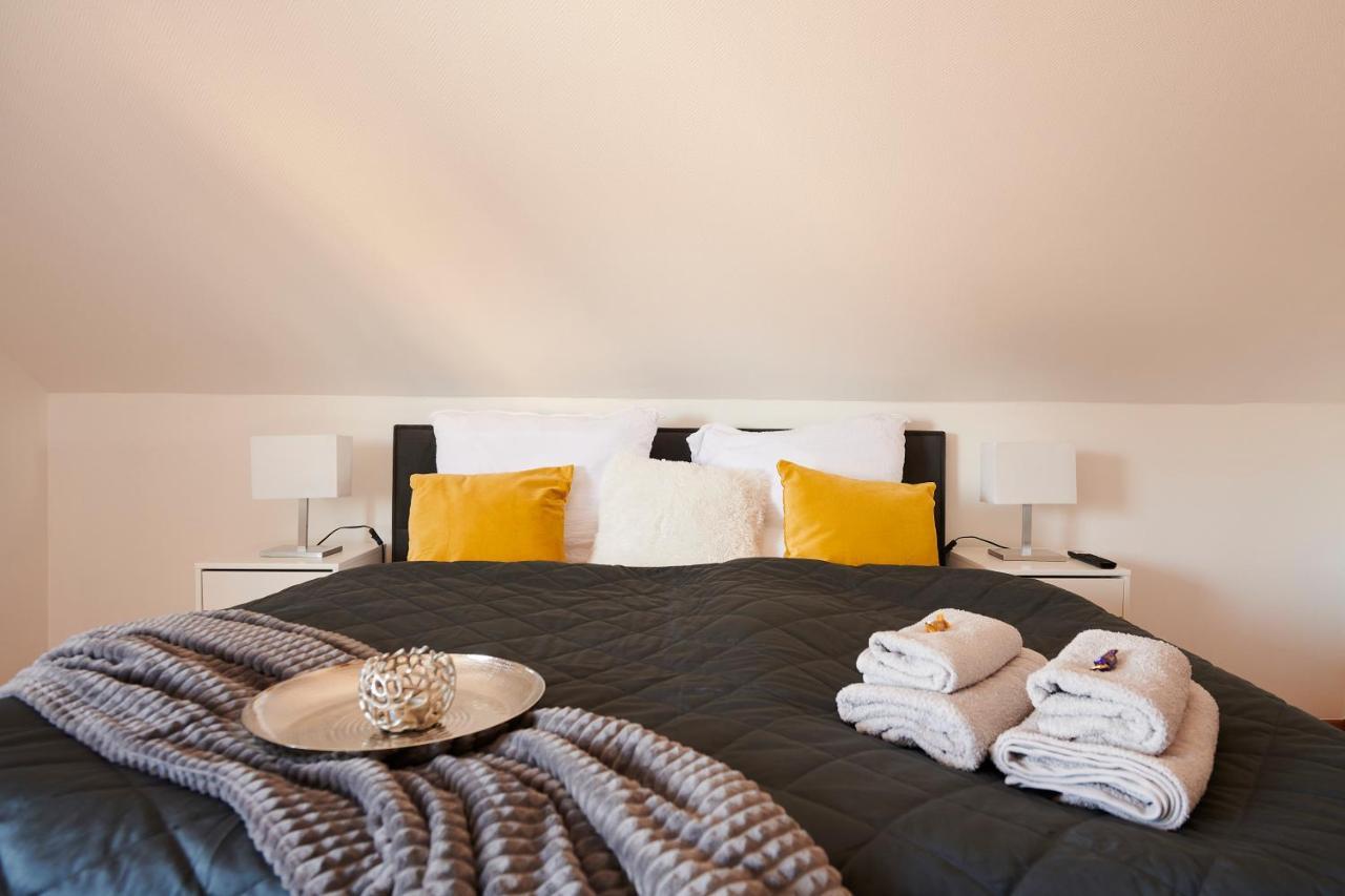 Grosszuegig & Stilvoll Parkplatz ,Ruhige Lage, 5 Personen, Langzeit Apartment พาเดอร์บอร์น ภายนอก รูปภาพ