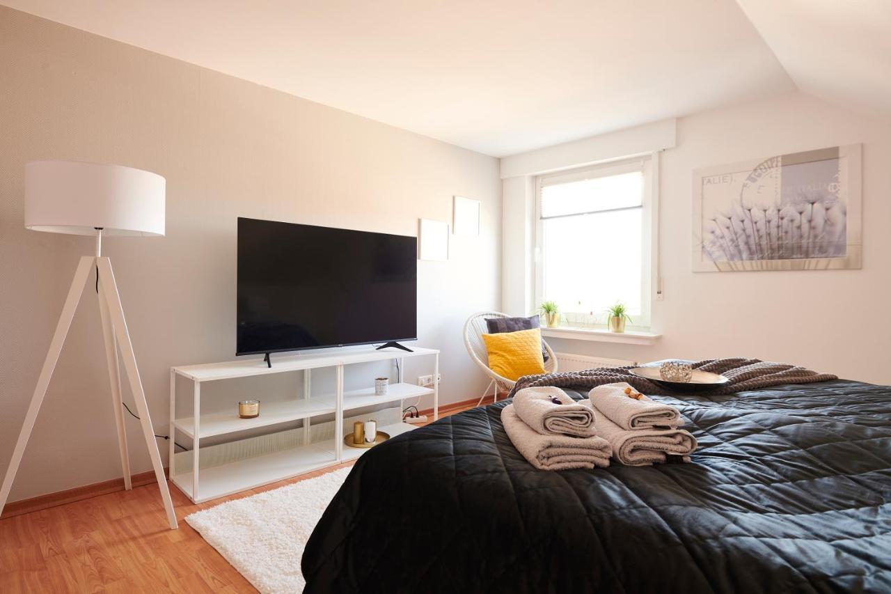 Grosszuegig & Stilvoll Parkplatz ,Ruhige Lage, 5 Personen, Langzeit Apartment พาเดอร์บอร์น ภายนอก รูปภาพ