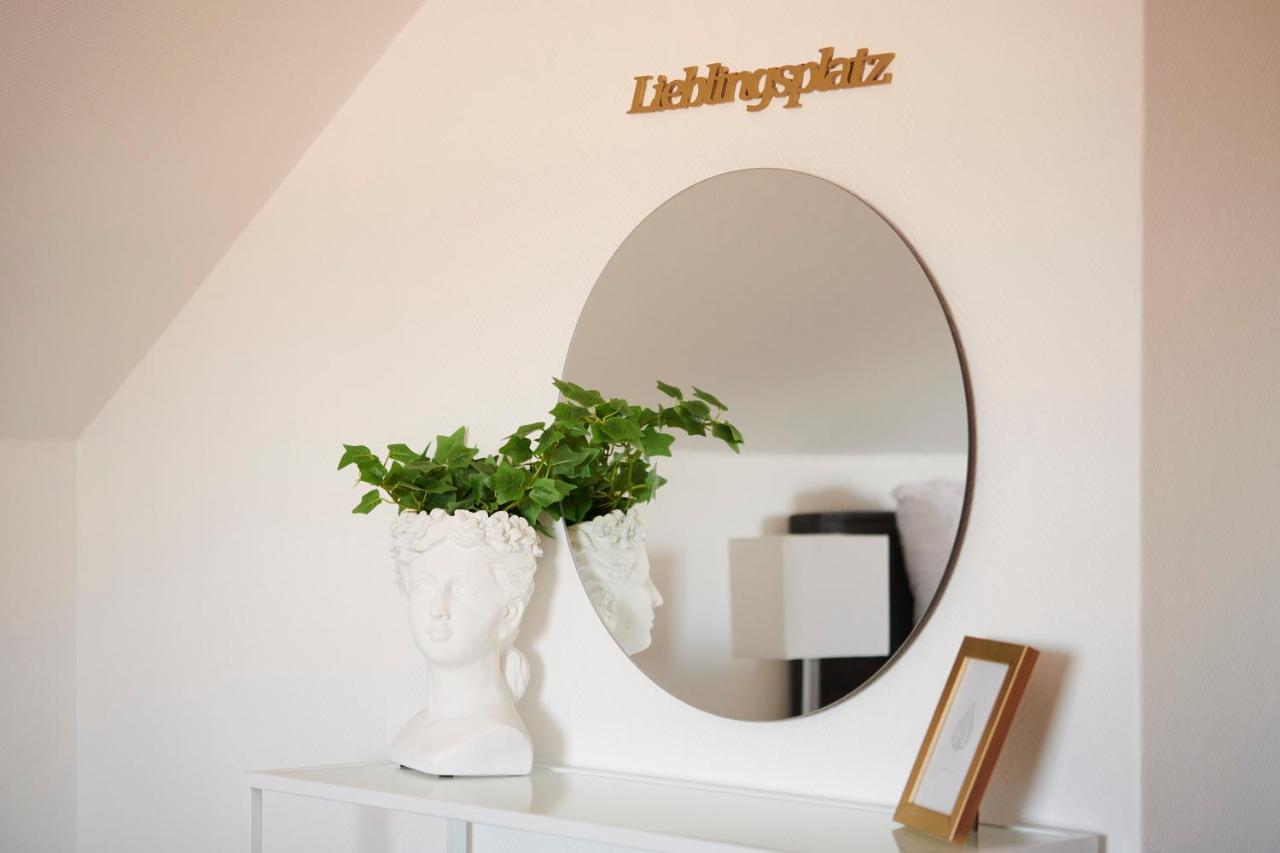 Grosszuegig & Stilvoll Parkplatz ,Ruhige Lage, 5 Personen, Langzeit Apartment พาเดอร์บอร์น ภายนอก รูปภาพ
