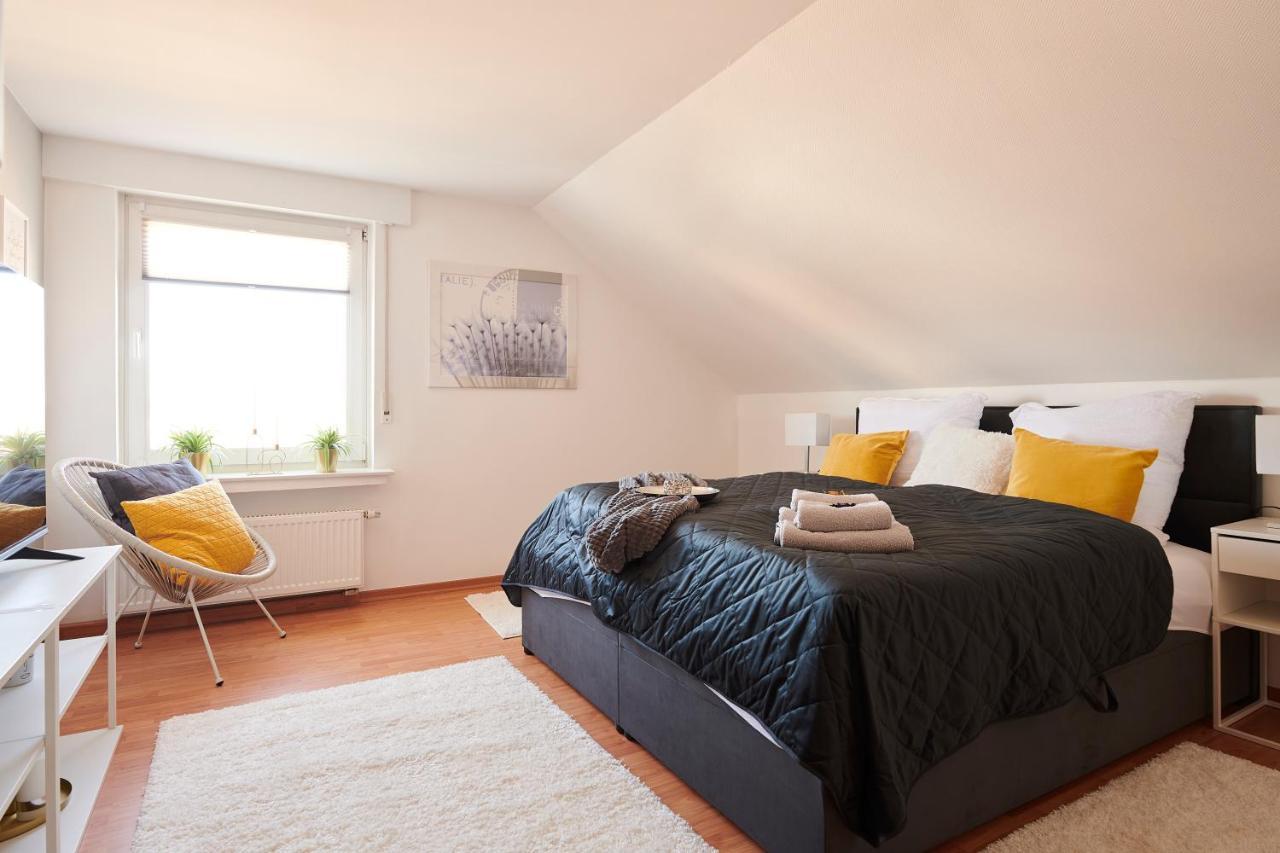 Grosszuegig & Stilvoll Parkplatz ,Ruhige Lage, 5 Personen, Langzeit Apartment พาเดอร์บอร์น ภายนอก รูปภาพ